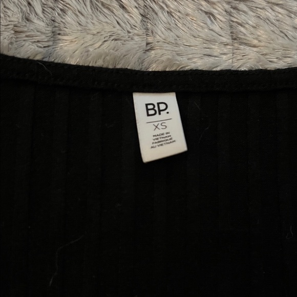 3/$15 Ruffle Top - Picture 3 of 4